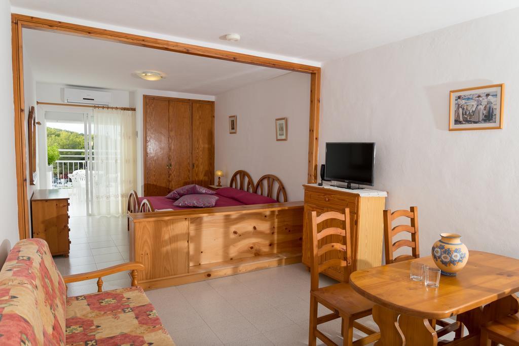 פורטינטקס Flats Friends Apartamentos Es Puet Blanc מראה חיצוני תמונה